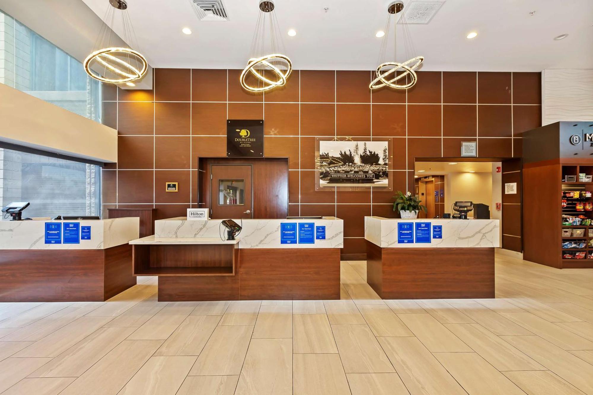 Готель Doubletree By Hilton Віттіер Екстер'єр фото